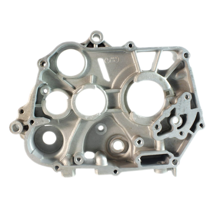 CRANKCASE COMP, RH(LF110) (LF110-11)