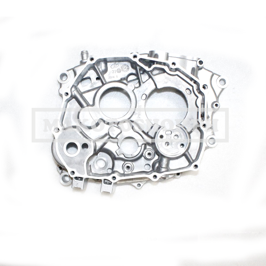 CRANKCASE, RH (LF150-B, DH150)